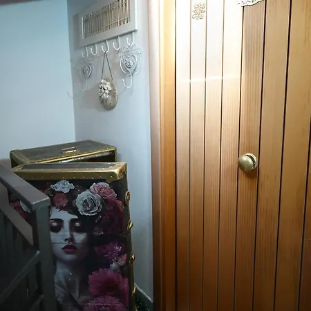 Donna Sofia House *