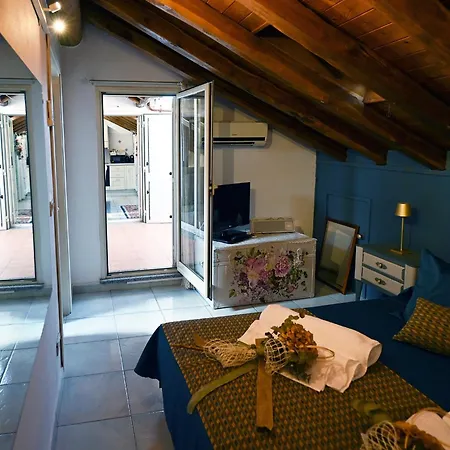 Donna Sofia House